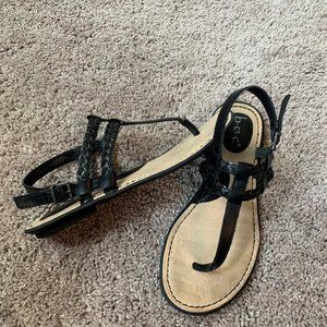 b.o.c. Born Concept Leather T-Strap Thong Sandals